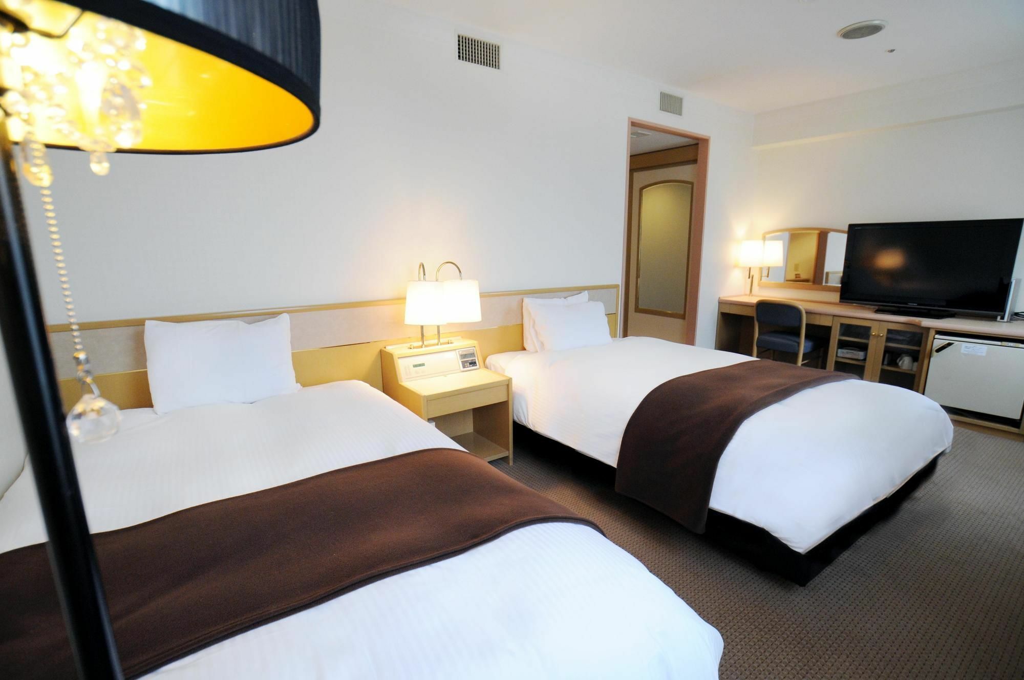 Oita Regal Hotel Exterior photo